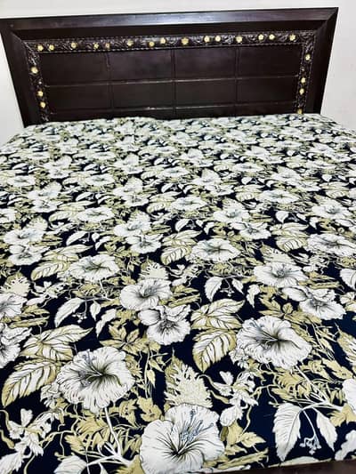 Wooden bed king   size with Spring Mattress for Sale