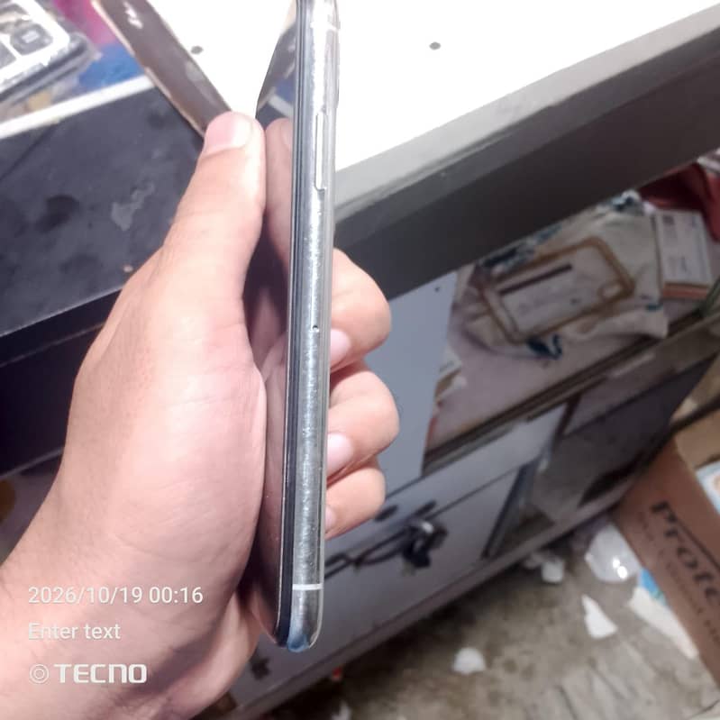 Apple iPhone X 5