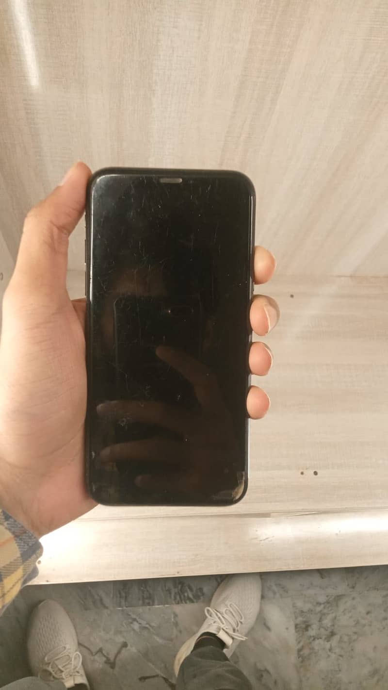 Apple iPhone XS 1