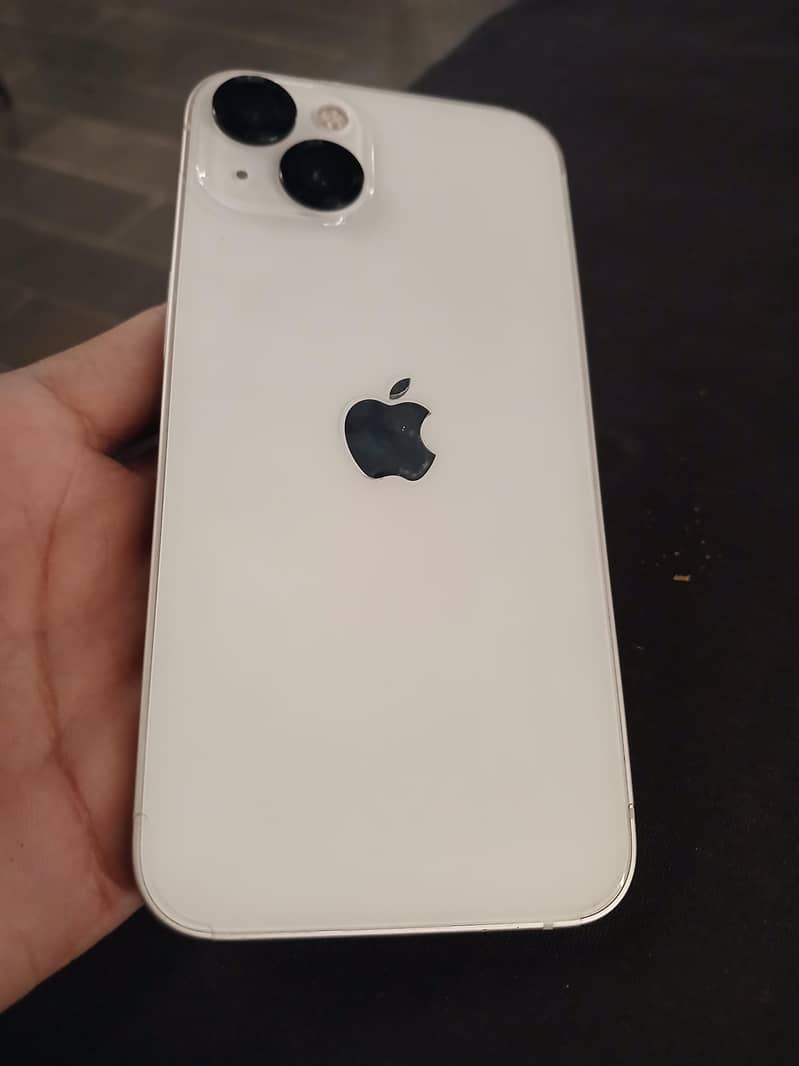 Apple iPhone 13 4
