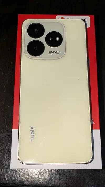 Zte nubia V60 Design