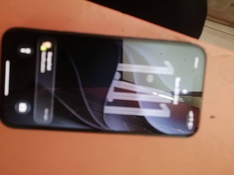 Apple iPhone 13 2