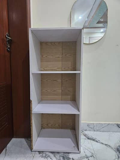 White Wooden 3-Shelf Storage Rack / Cabinet