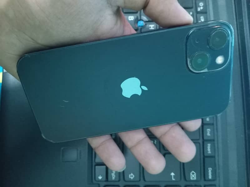 Apple iPhone 13 1