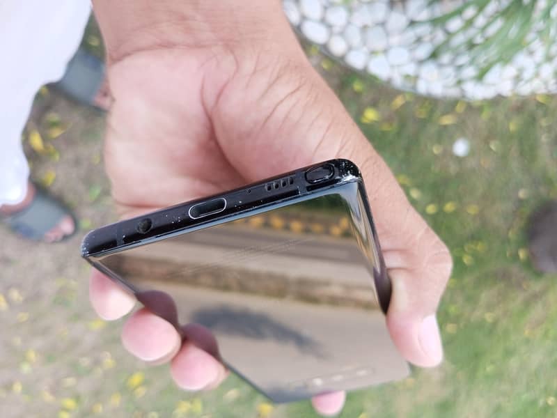 Samsung Mobile Note 8 4