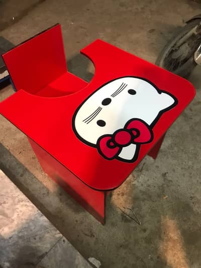 Kids Study Table in Gujranwala - Study Desk Kitty Design For Kids