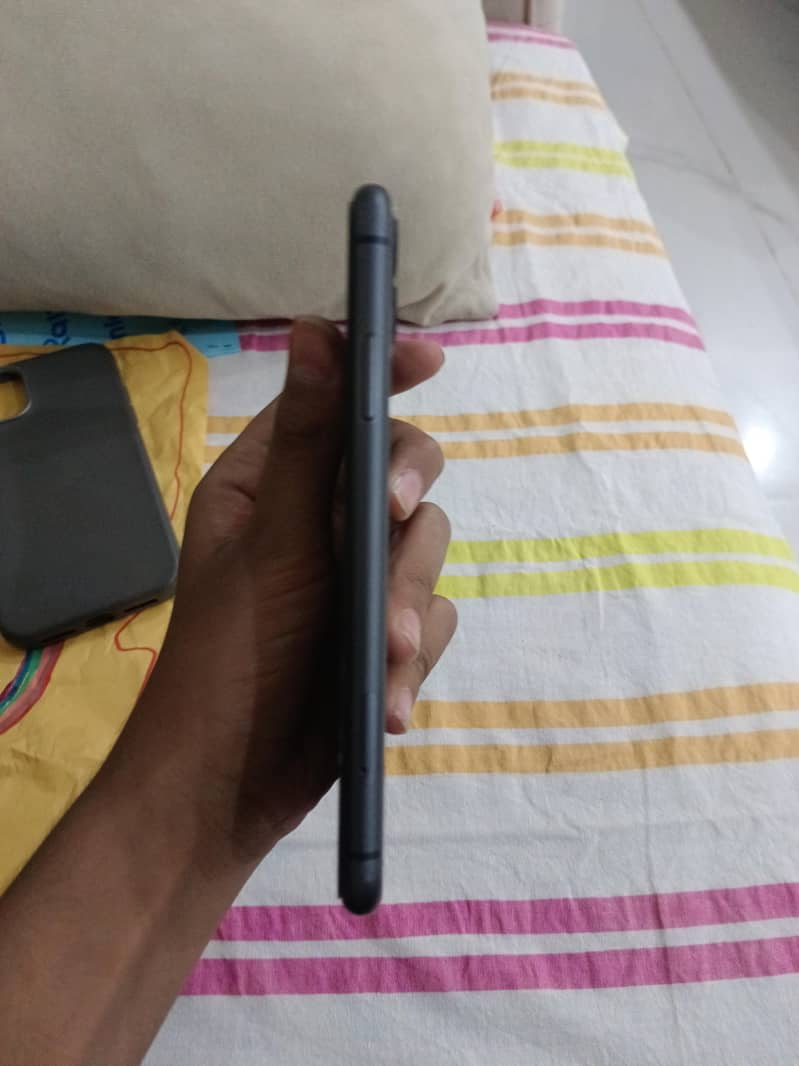 Apple iPhone 11 1