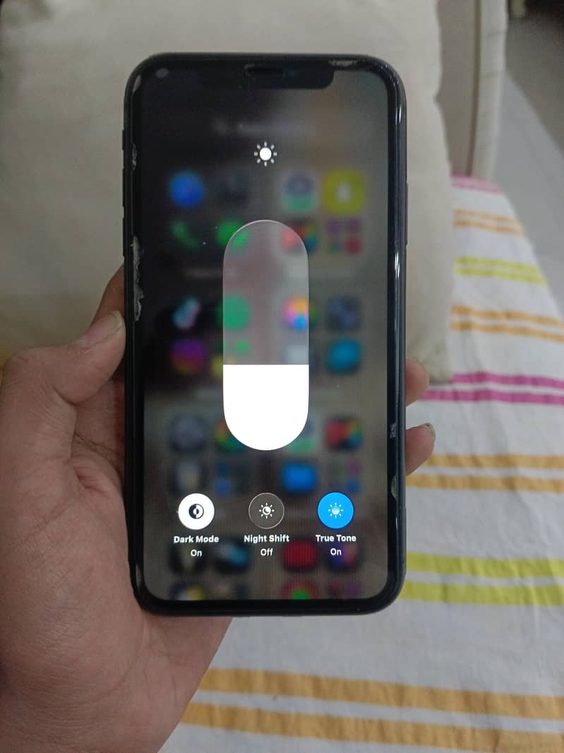 Apple iPhone 11 3
