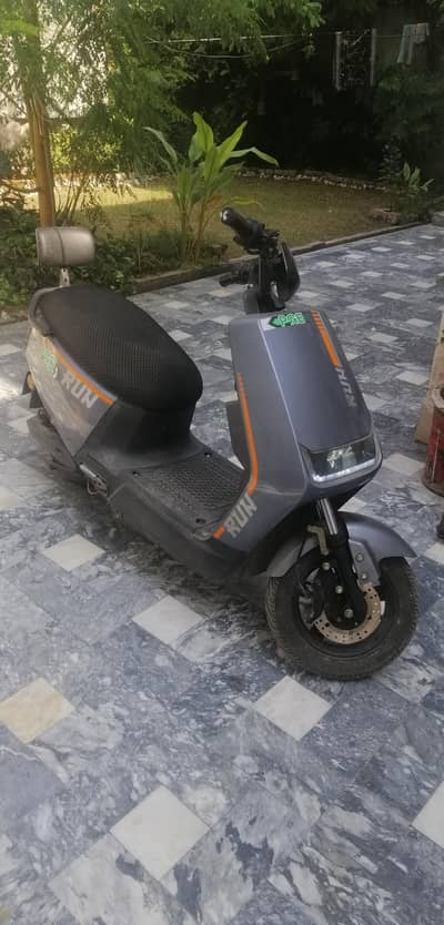 Electric scooty 2026