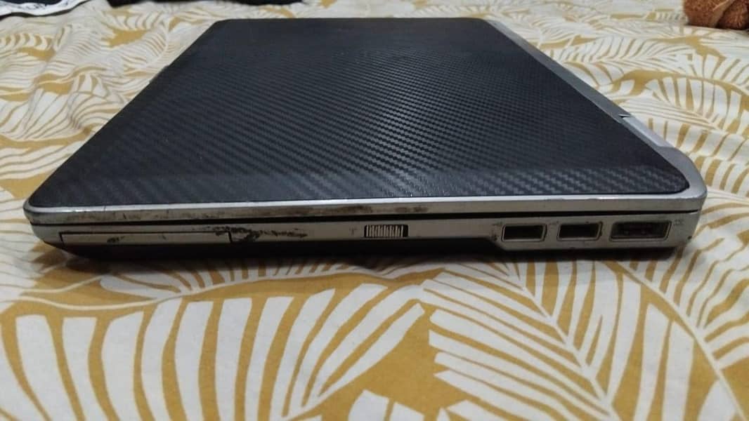 Dell Latitude E6420 1