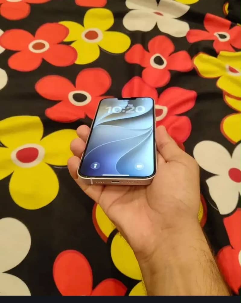 Apple iPhone 14 plus 4