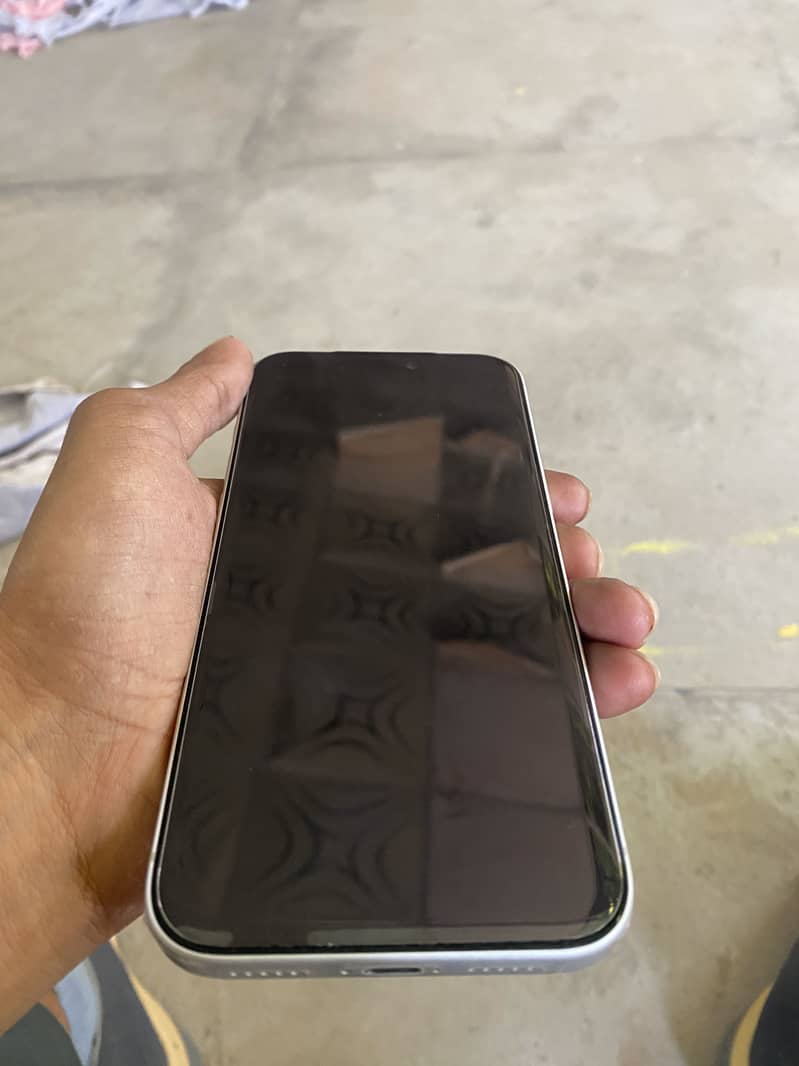 Apple iPhone 17 Pro Max 4