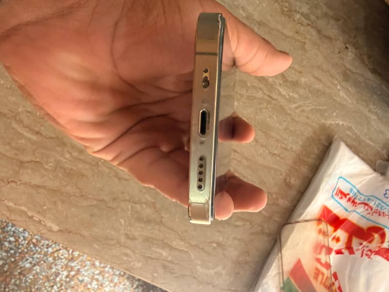 Apple iPhone 13 Pro 3