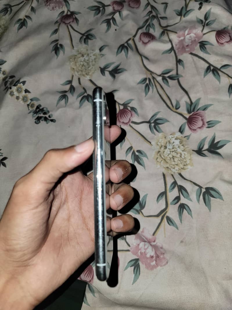 Apple iPhone X 9