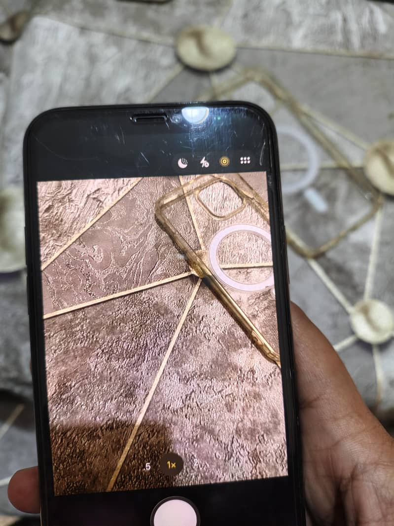 Apple iPhone 11 Pro 1