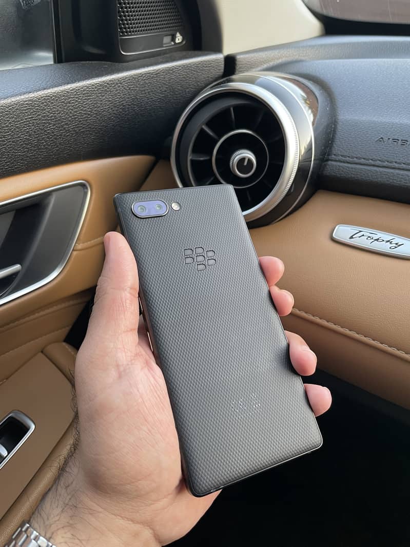 BlackBerry KEY2 1