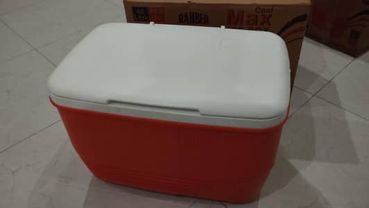 42 litre ice box RAHBER perfect condition