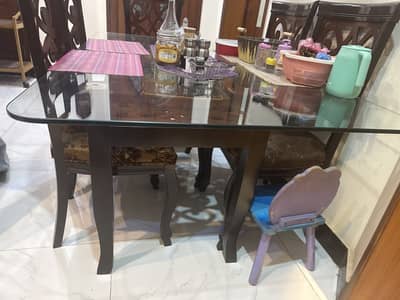 Dinning table with 6 chairs