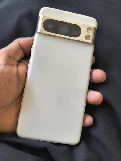 Google Pixel 8 Pro