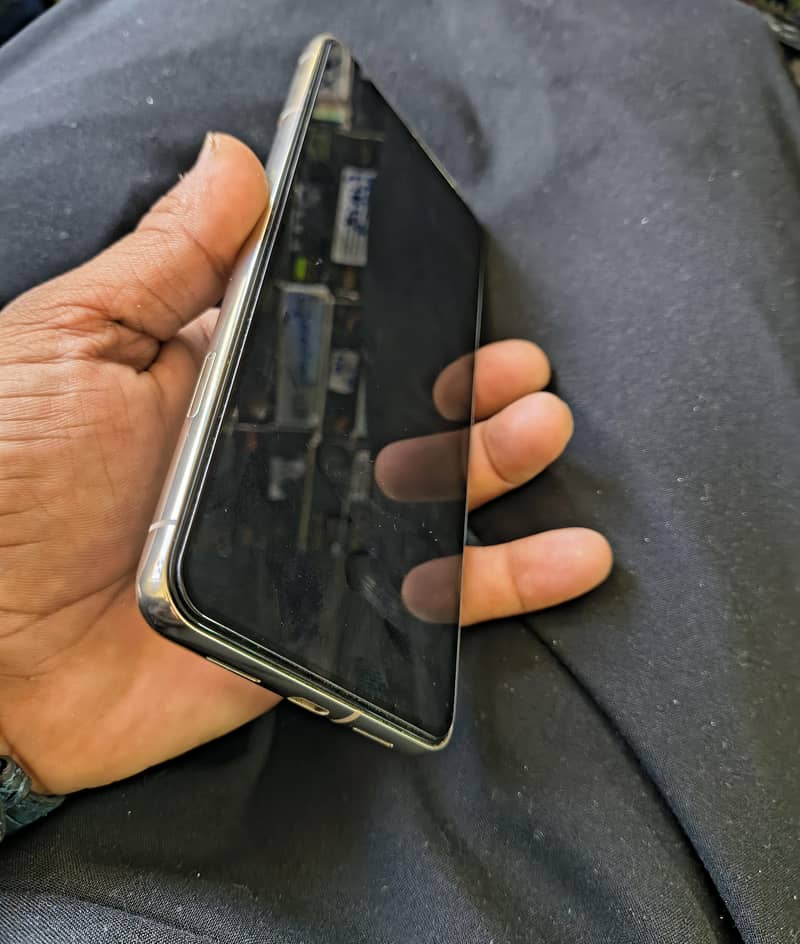 Google Pixel 8 Pro 5