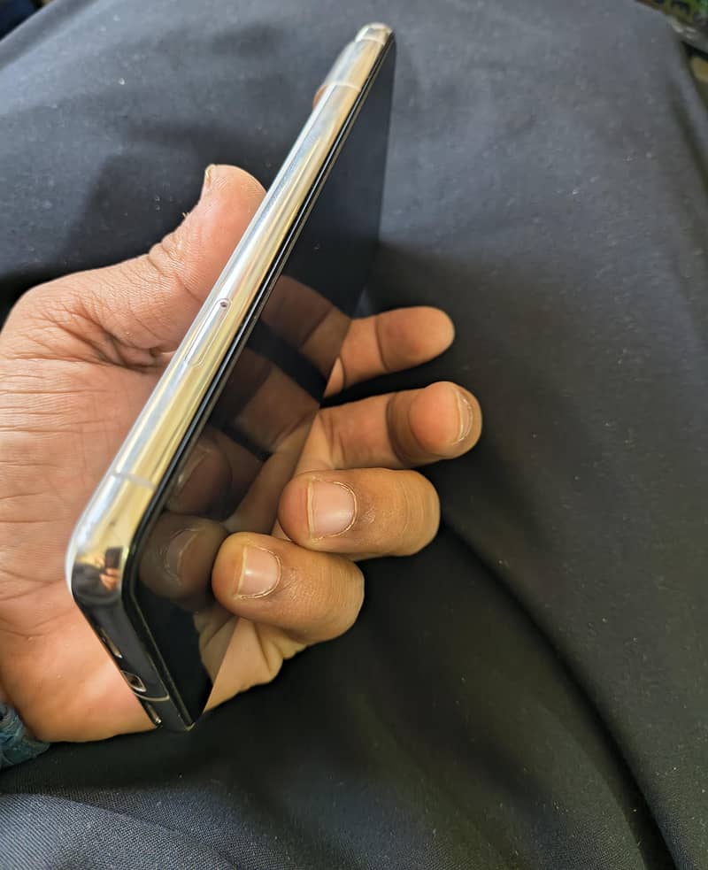 Google Pixel 8 Pro 6