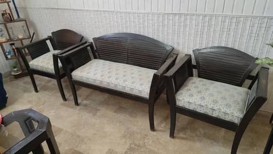 Used 4 seater wooden sofa set