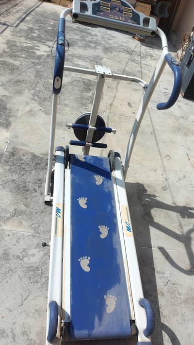 Manual Multi function treadmil with digital panel