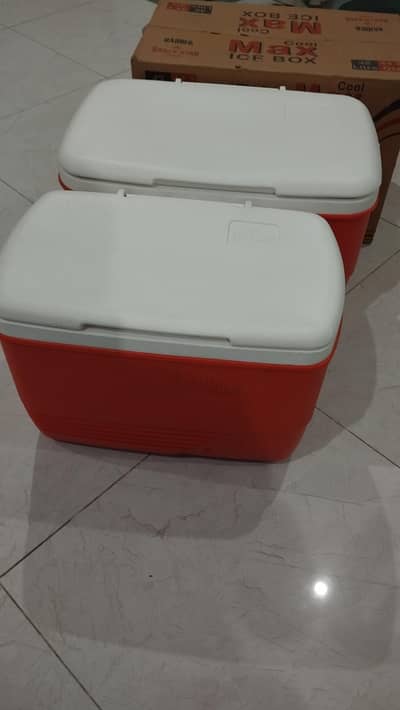 30 litre RAHBER ice box hardly used