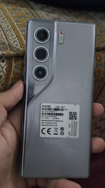 Tecno CAMON 40 Pro