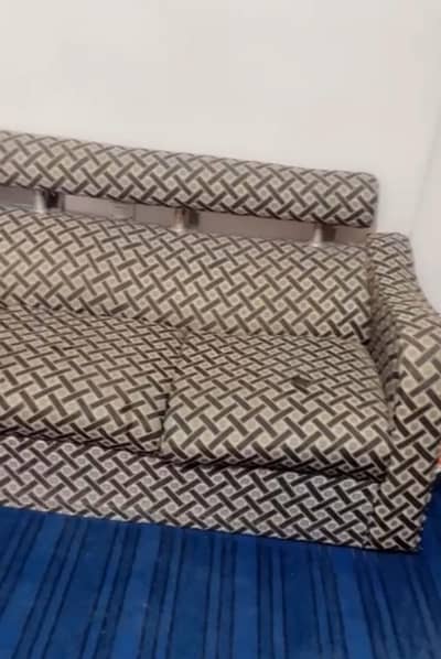 5 seater sofa set.