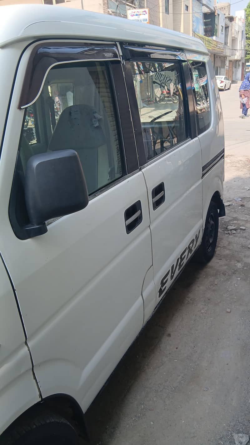 Suzuki Every 2007 3