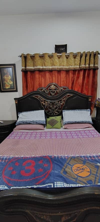 pure sheesham wood bed set for urgent sell