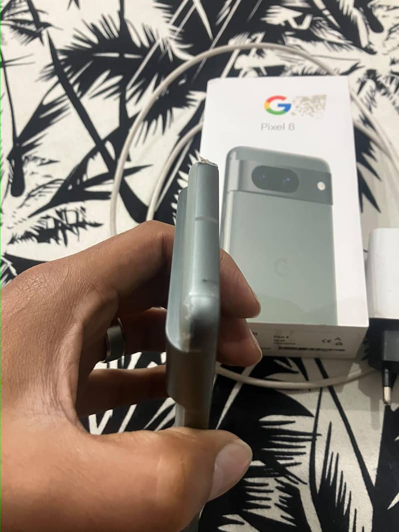 Google Pixel 8 1