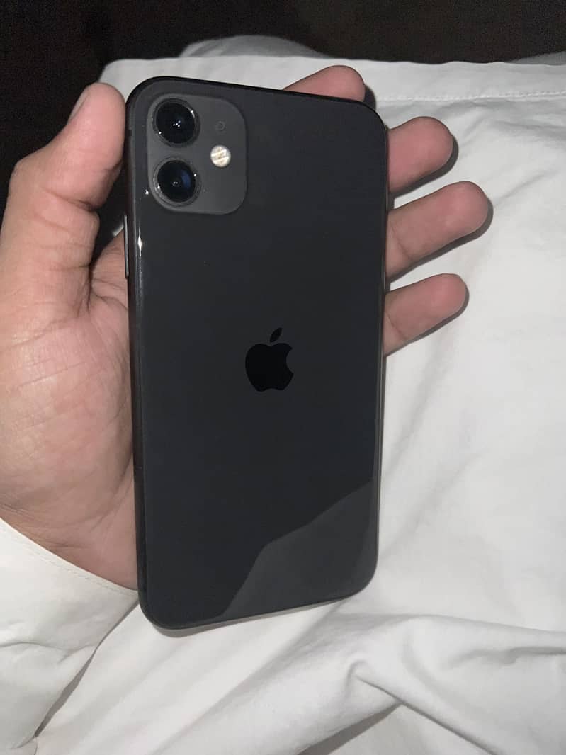 Apple iPhone 11 4