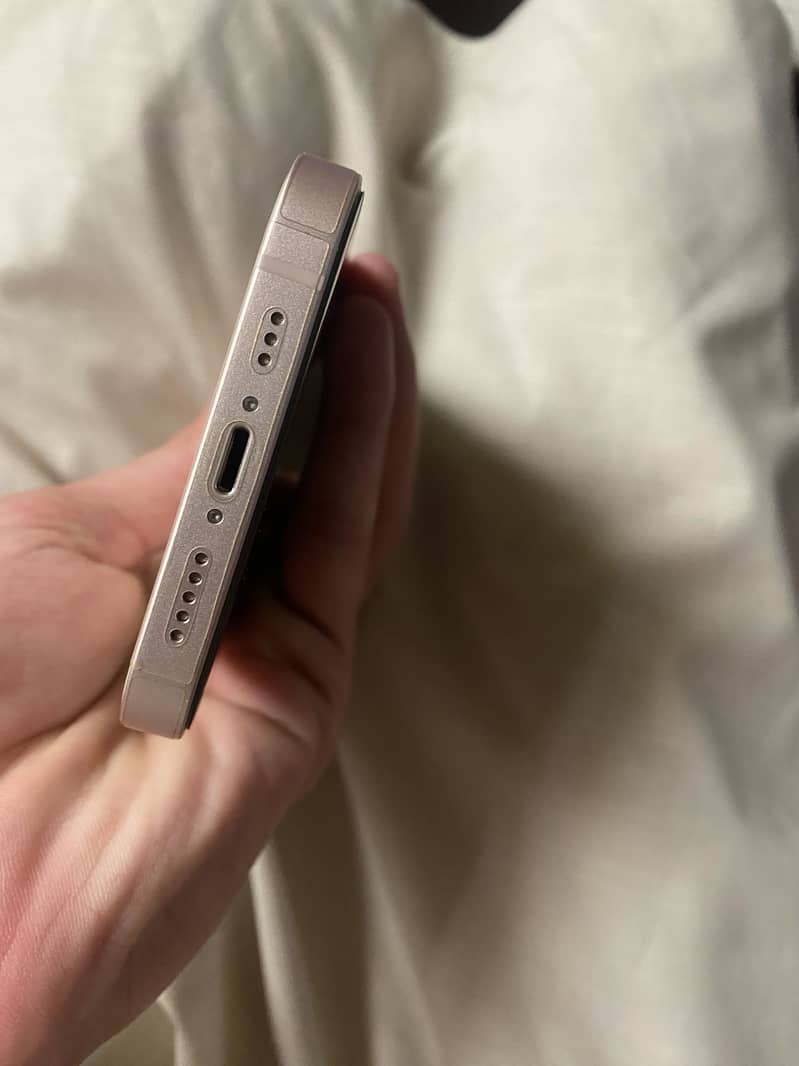 Apple iPhone 13 1