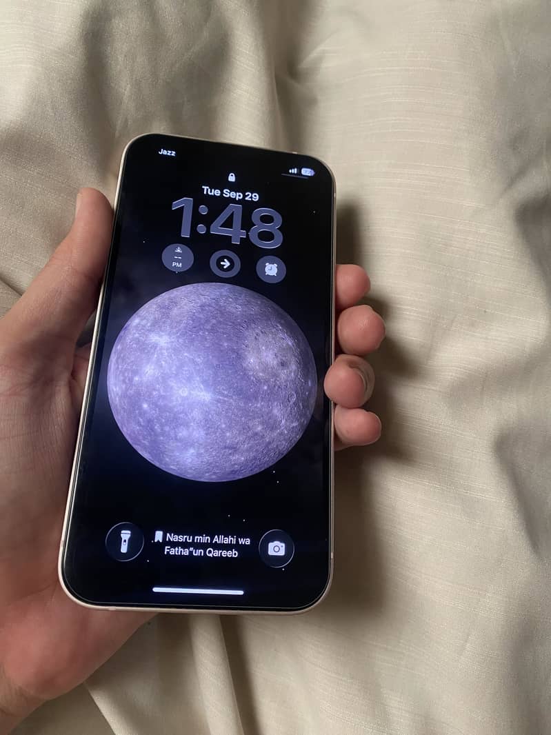 Apple iPhone 13 6