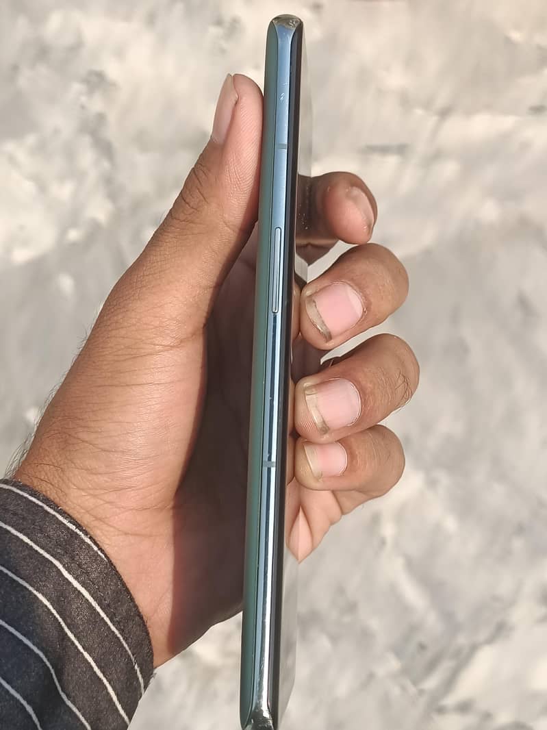 One Plus 10 Pro 5