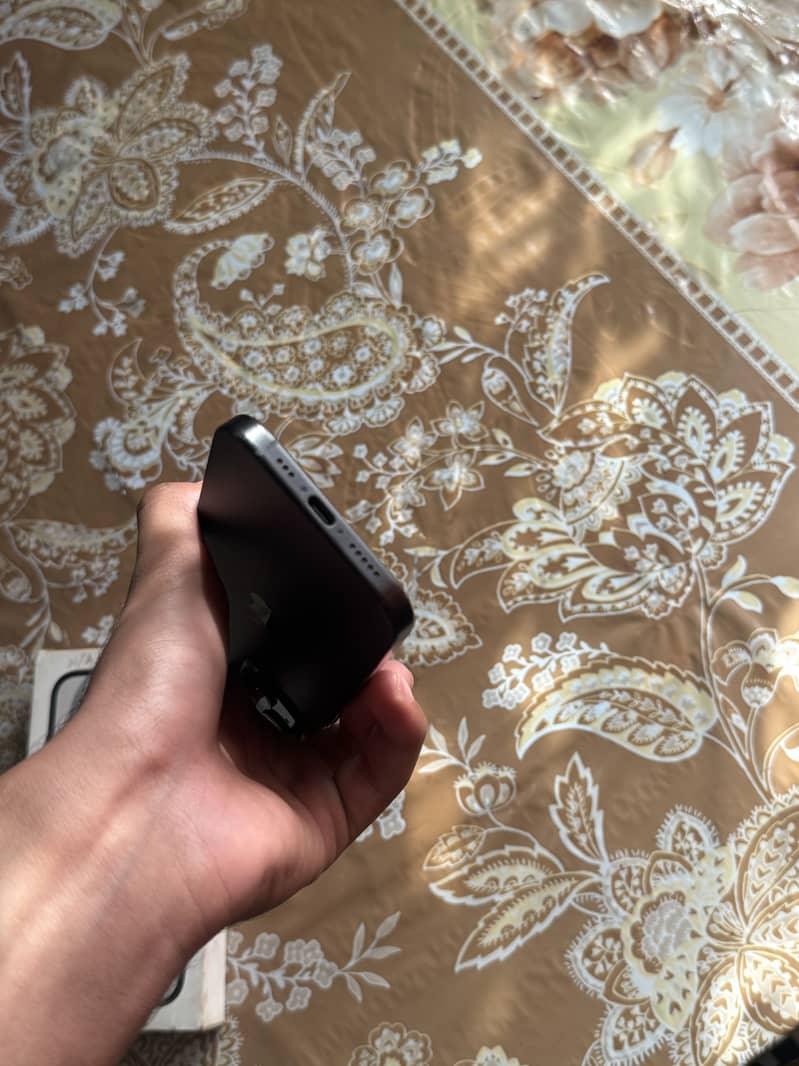 Apple iPhone 15 1