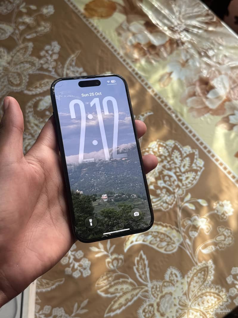 Apple iPhone 15 6