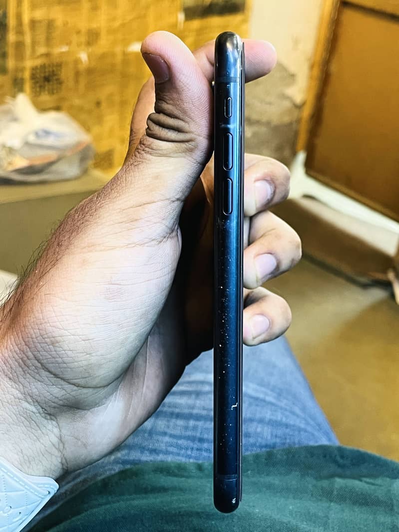Apple iPhone XR 3
