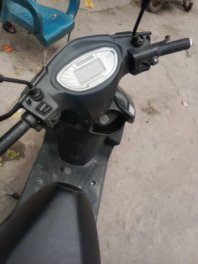 Electric scooter ( metro electric scooti)