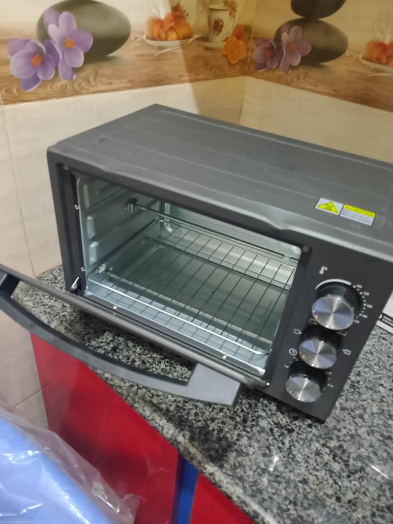 Krypton Multifunction Electric Oven 2