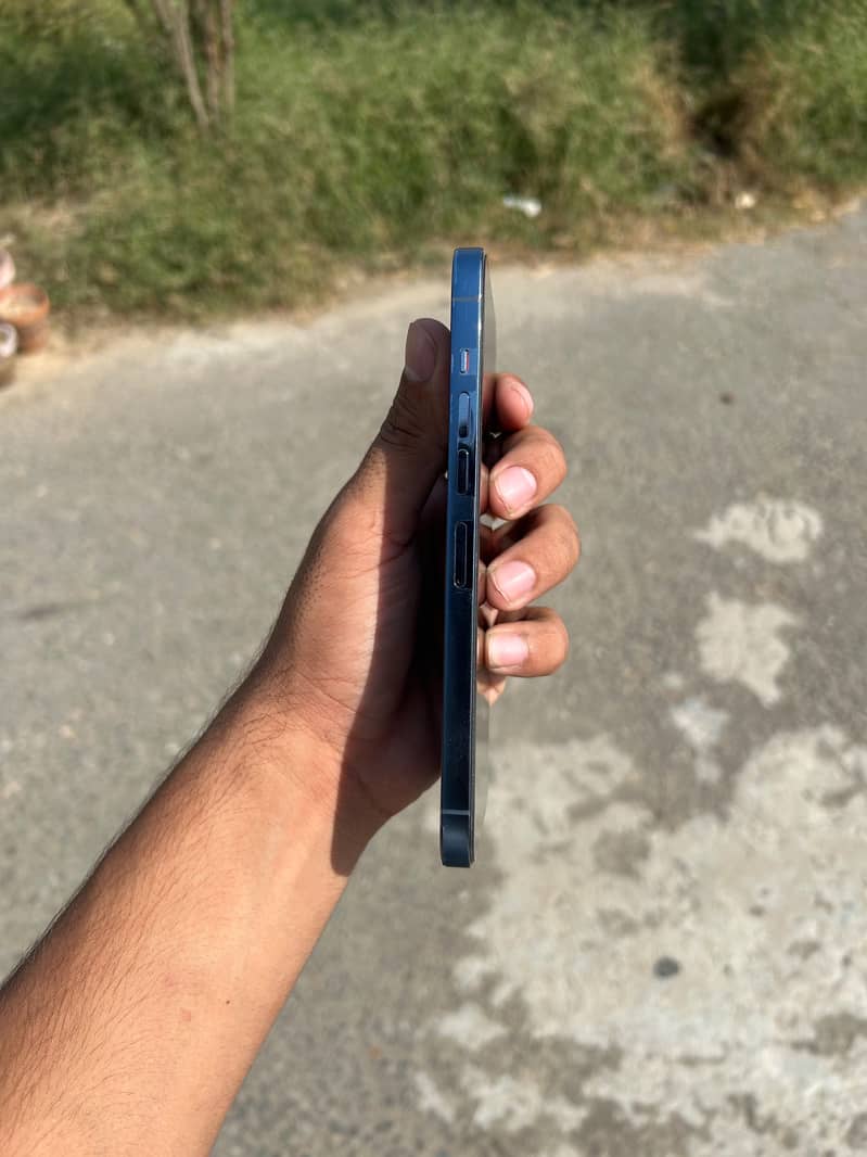 IPhone 13 Pro Max 2