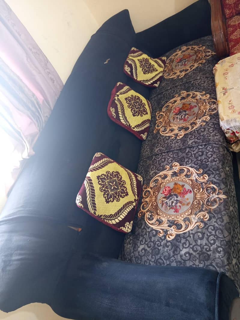 5 seater Sofa set 0