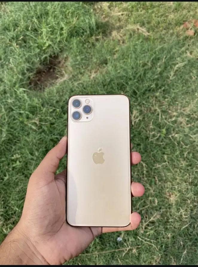 Apple iPhone 11 Pro Max 1