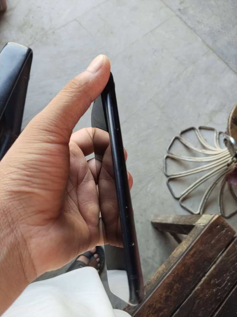 Apple iPhone XR 1
