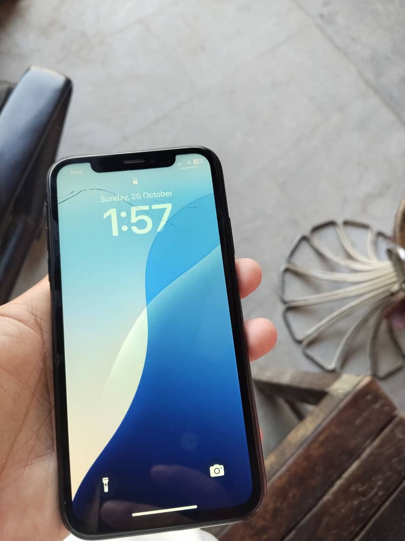Apple iPhone XR 8