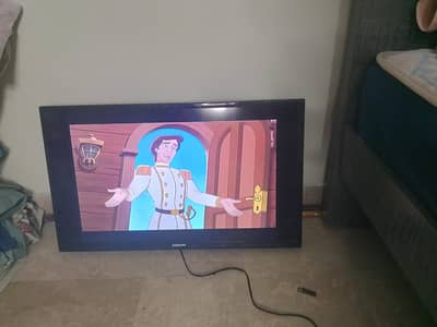 Samsung tv led 32 inch used