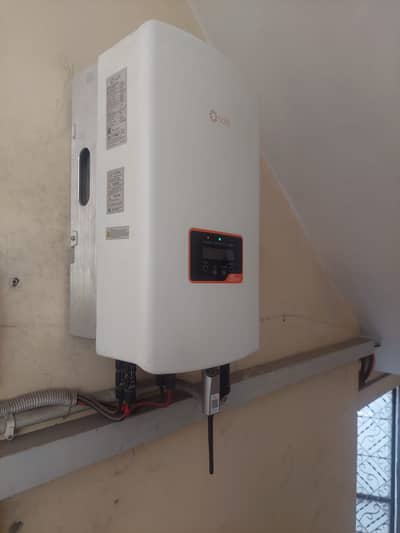 FOR SALE – SOLIS 10KW SOLAR INVERTER