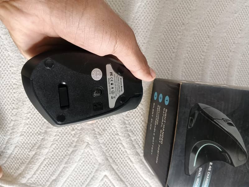 omexa flowgrip vertical mouse / wireless mouse/ 2